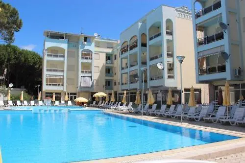 Naura'S Luxury Seaside Apartment Golem  Albania